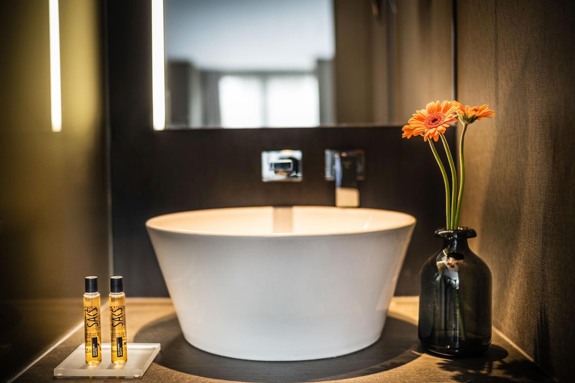 Saks Urban Design Hotel Frankfurt Франкфурт-на-Майне Экстерьер фото